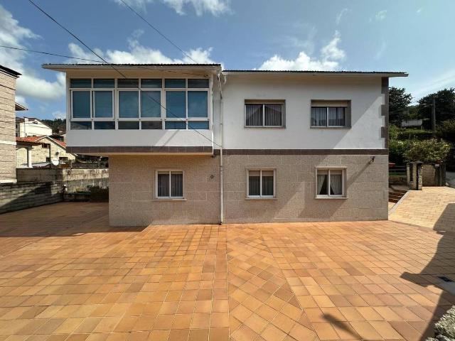 Casa chalet en Venta en Moaña