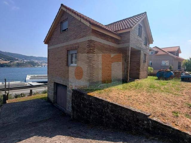 Casa chalet en Venta en Moaña