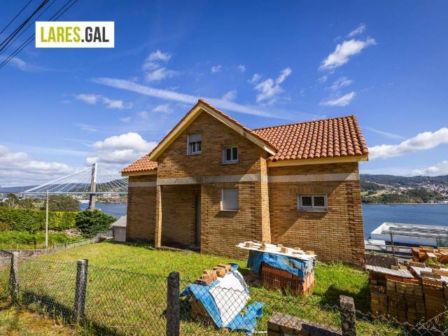 Casa chalet en Venta en Moaña