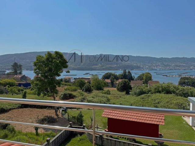 Casa chalet en Venta en Moaña