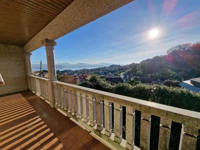 Casa chalet en Venta en Moaña