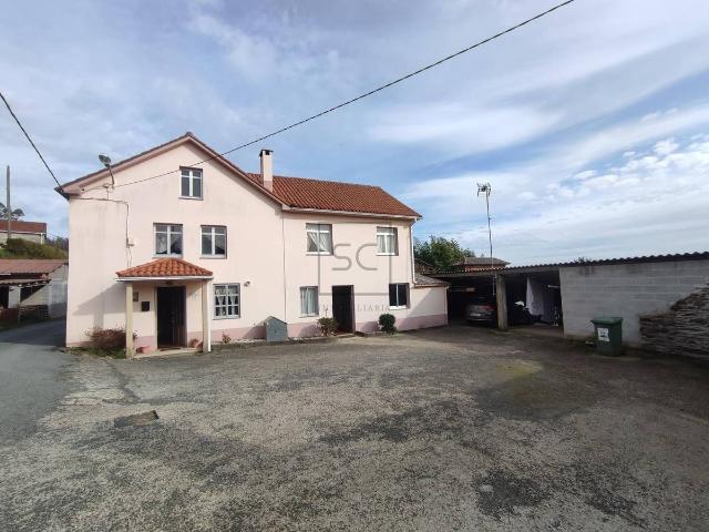 Casa chalet en Venta en Moeche