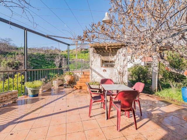 Casa chalet en Venta en Molvízar