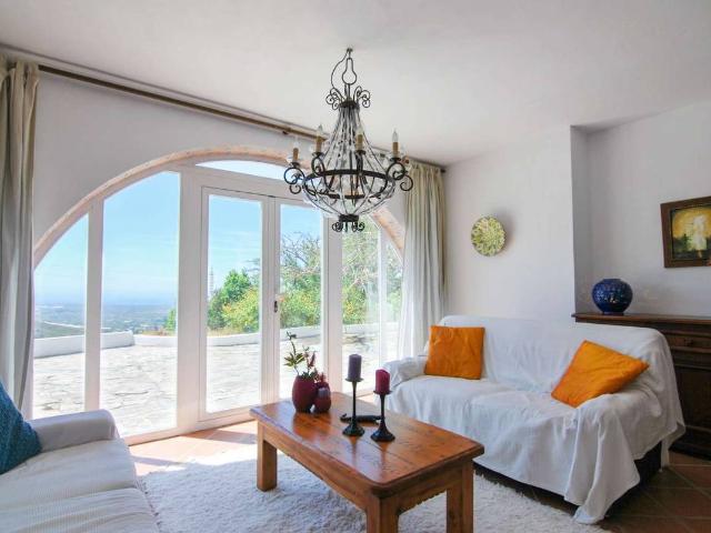Casa chalet en Venta en Molvízar