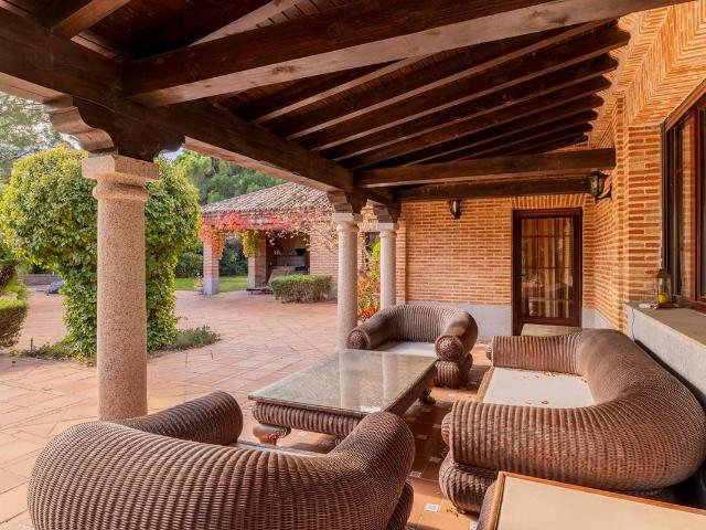 Casa chalet en Venta en Molino de la Hoz