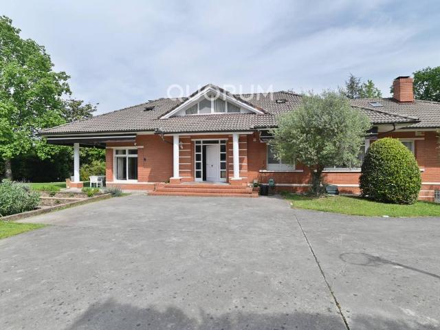 Casa chalet en Venta en Mungia