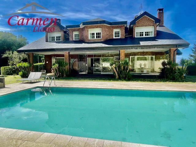 Casa chalet en Venta en Mungia