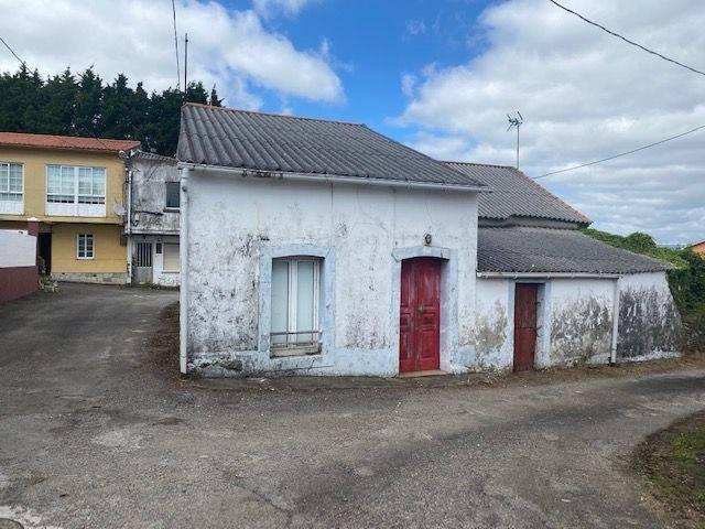 Casa chalet en Venta en Mugardos