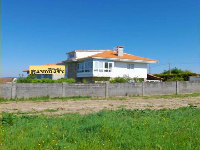 Casa chalet en Venta en Mugardos