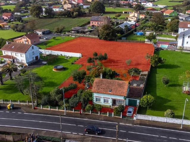 Casa chalet en Venta en Mugardos