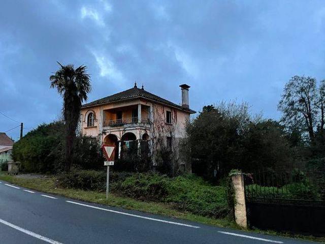 Casa chalet en Venta en Mugardos