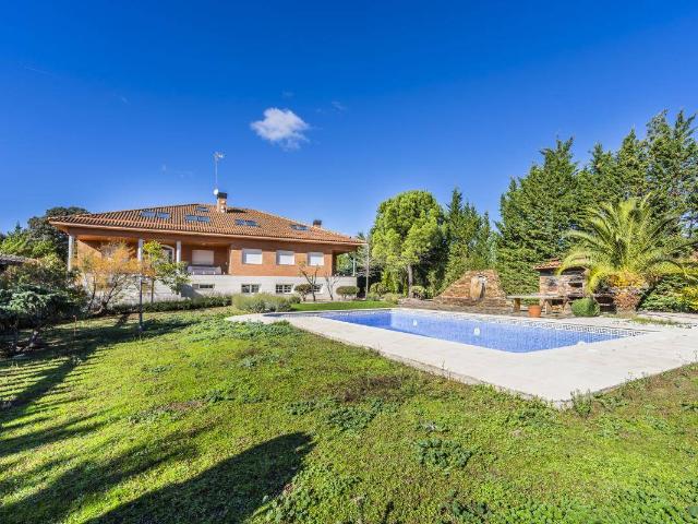 Casa chalet en Venta en Navalquejigo Los Arroyos