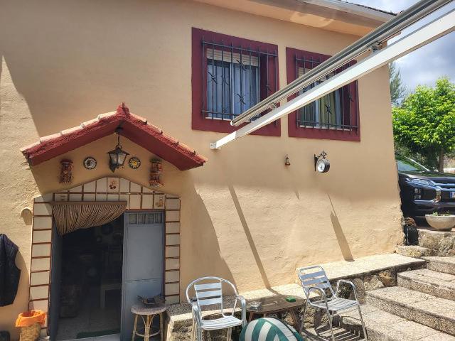 Casa chalet en Venta en Navaluenga