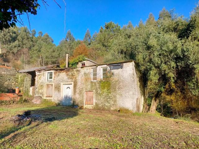 Casa chalet en Venta en Neda