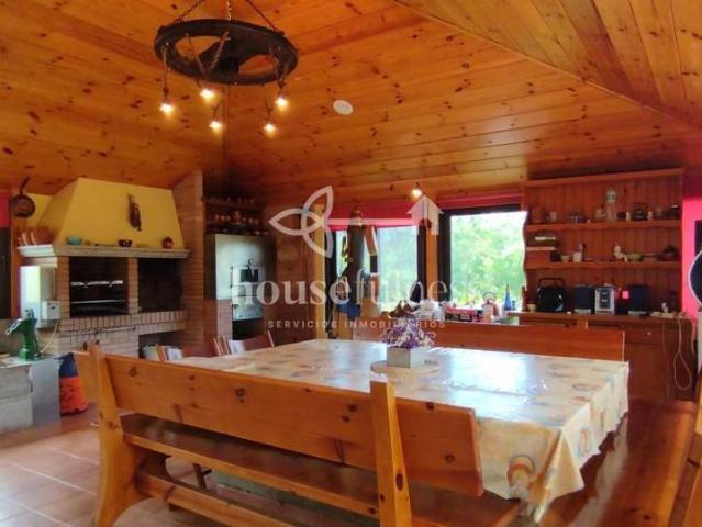 Casa chalet en Venta en Neda