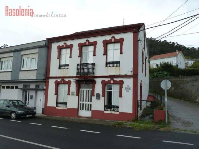 Casa chalet en Venta en Neda