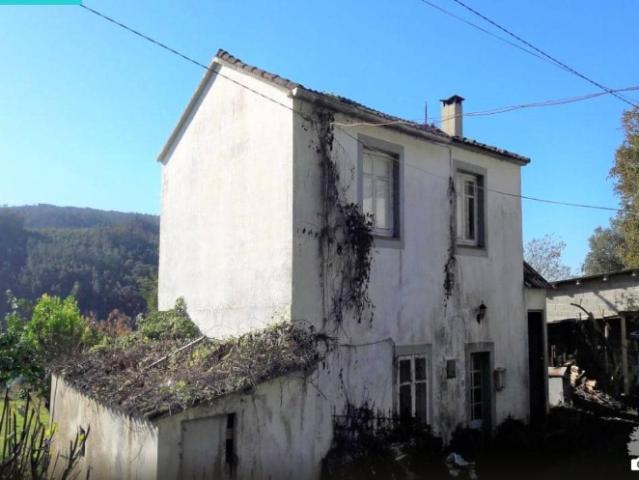 Casa chalet en Venta en Neda