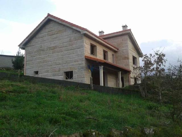 Casa chalet en Venta en Nogueira de Ramuín