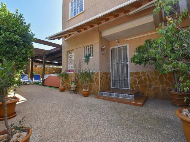 Casa chalet en Venta en Norte