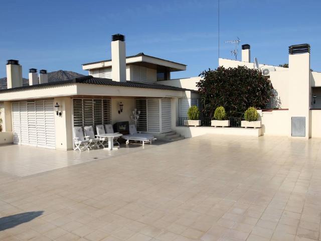 Casa chalet en Venta en Nord