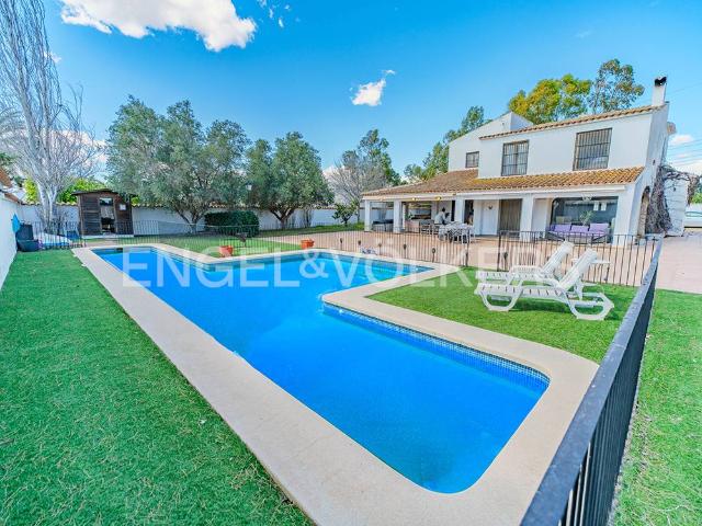Casa chalet en Venta en Noroeste