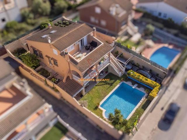 Casa chalet en Venta en Nou Vendrell
