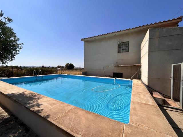 Casa chalet en Venta en Novelda