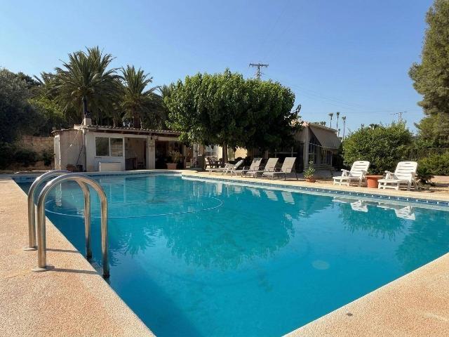 Casa chalet en Venta en Novelda