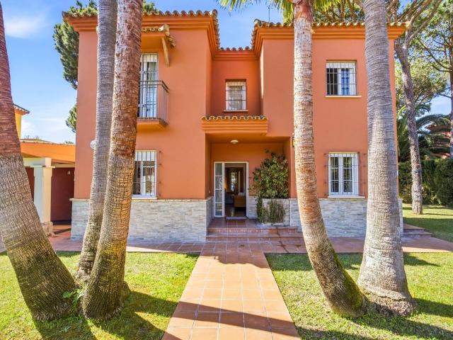 Casa chalet en Venta en Novo Sancti Petri