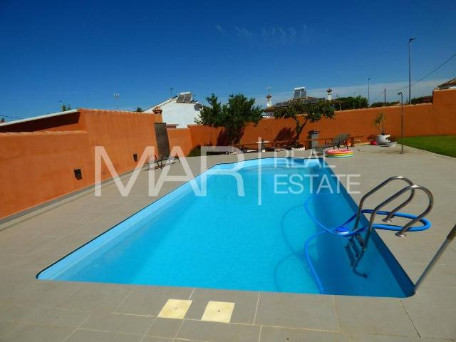 Casa chalet en Venta en Núcleo urbano