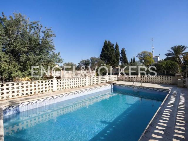 Casa chalet en Venta en Núcleo Urbano