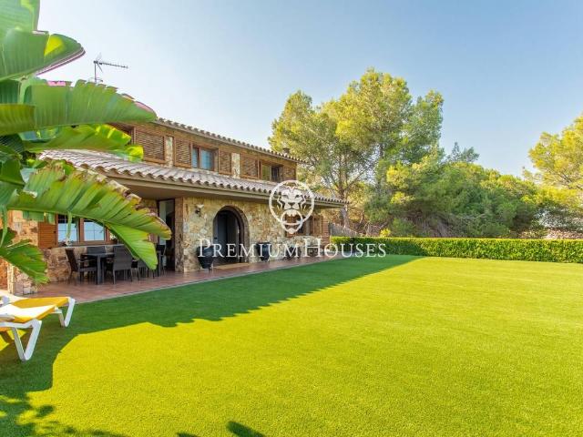 Casa chalet en Venta en Nucli Urbà