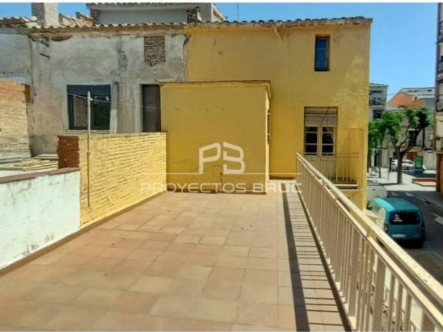 Casa chalet en Venta en Nucli Urbà