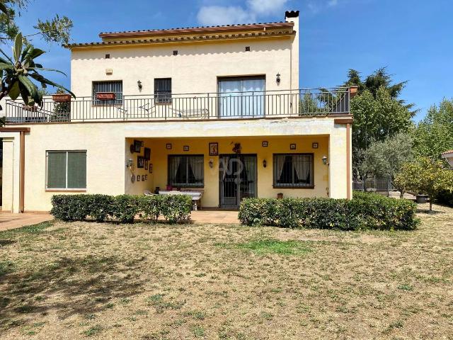 Casa chalet en Venta en Nucli Urbà