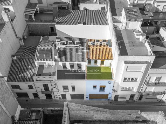 Casa chalet en Venta en Nucli Antic