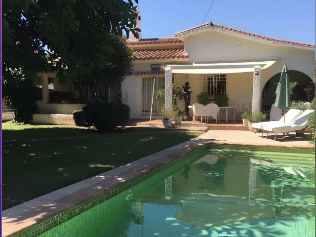 Casa chalet en Venta en Nueva Alcántara