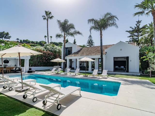 Casa chalet en Venta en Nueva Andalucía centro