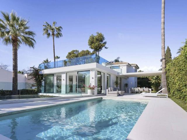 Casa chalet en Venta en Nueva Andalucía centro