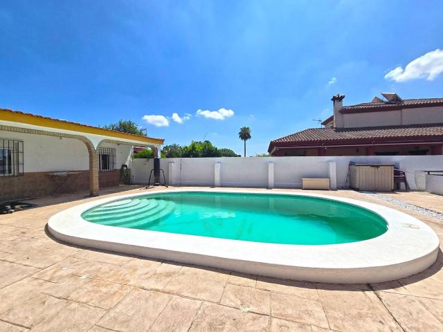 Casa chalet en Venta en Nuevo Bulevar