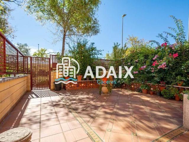 Casa chalet en Venta en Nuevo Cáceres