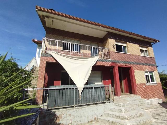 Casa chalet en Venta en O Burgo Campus Universitario