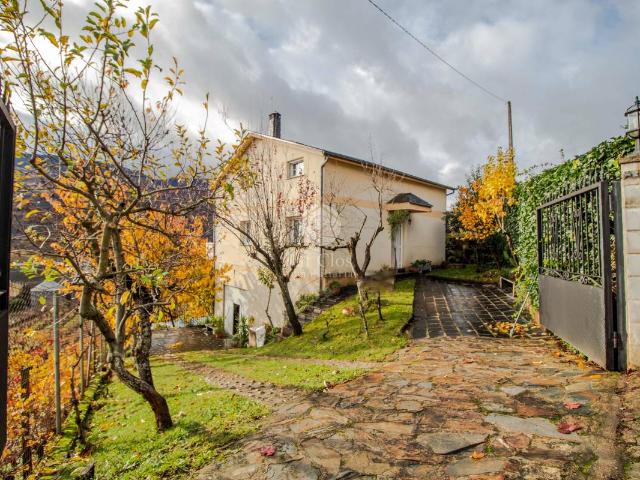 Casa chalet en Venta en O Barco de Valdeorras