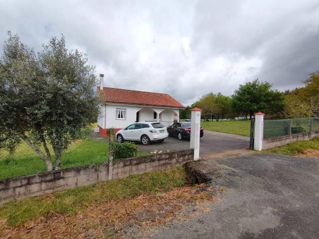 Casa chalet en Venta en O Pino