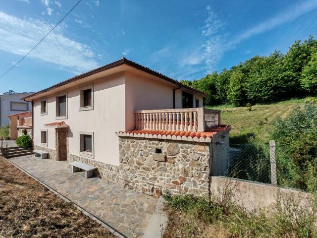 Casa chalet en Venta en O Pino