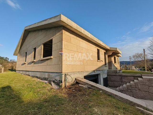 Casa chalet en Venta en O Porriño