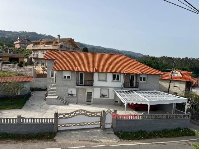 Casa chalet en Venta en O Porriño