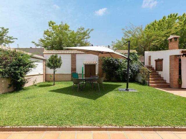 Casa chalet en Venta en Ogíjares