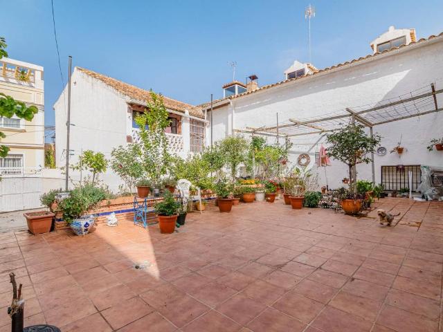 Casa chalet en Venta en Ogíjares