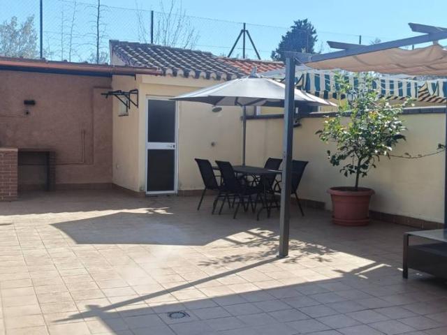 Casa chalet en Venta en Ogíjares