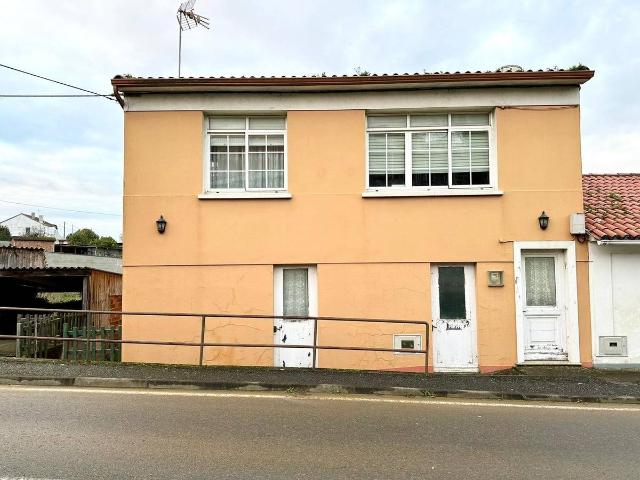 Casa chalet en Venta en Oleiros pueblo